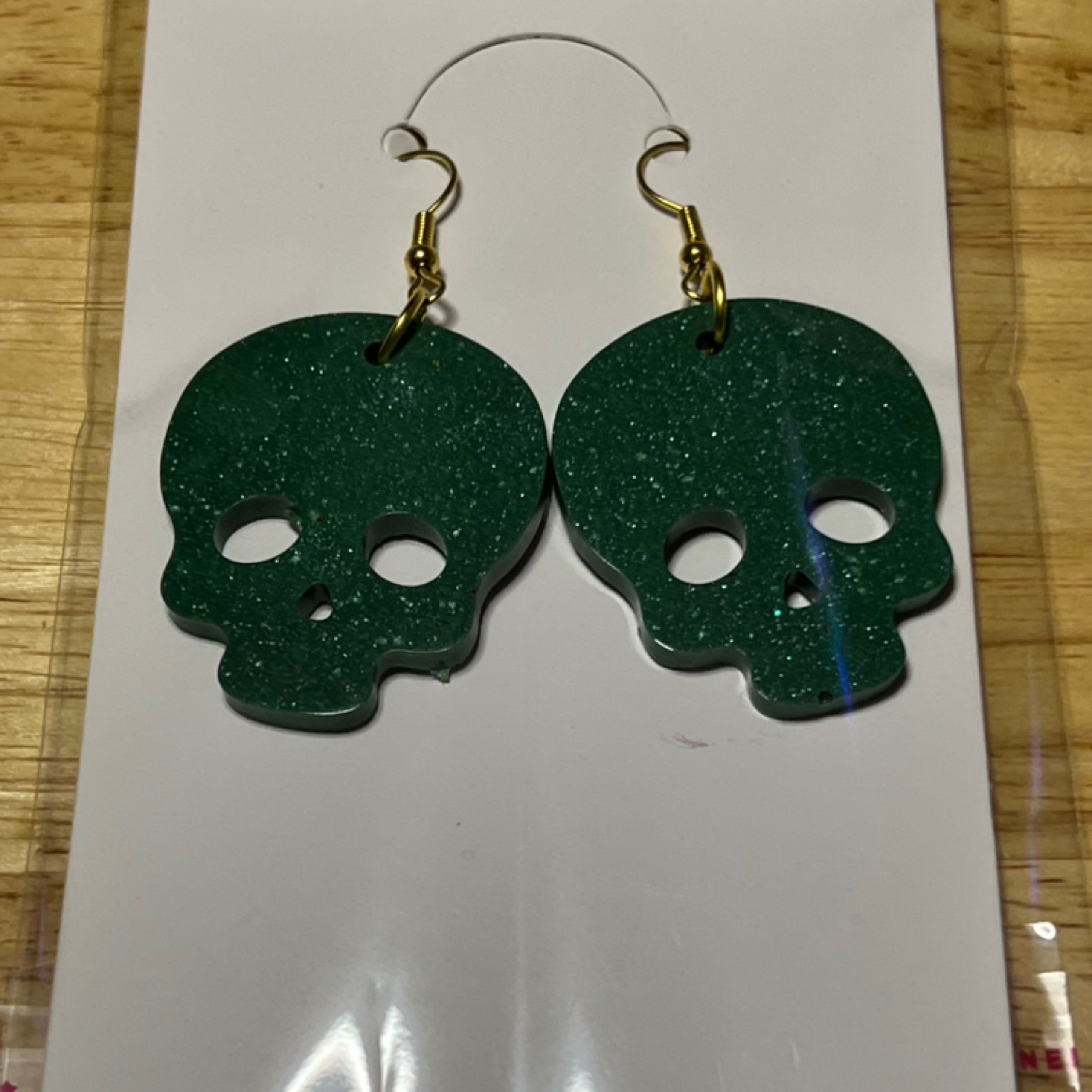💀 Handmade Resin Skull Earrings